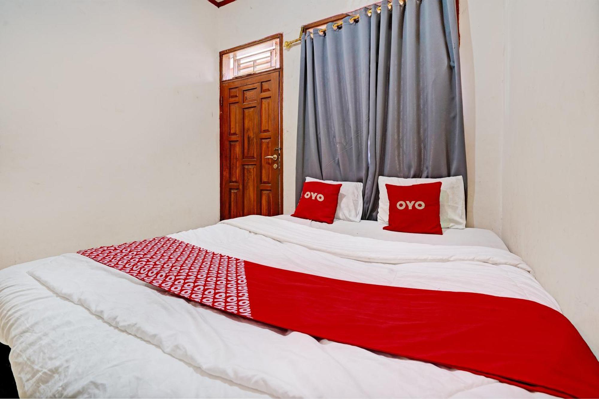 Oyo 93224 Fj Hotel Sayang