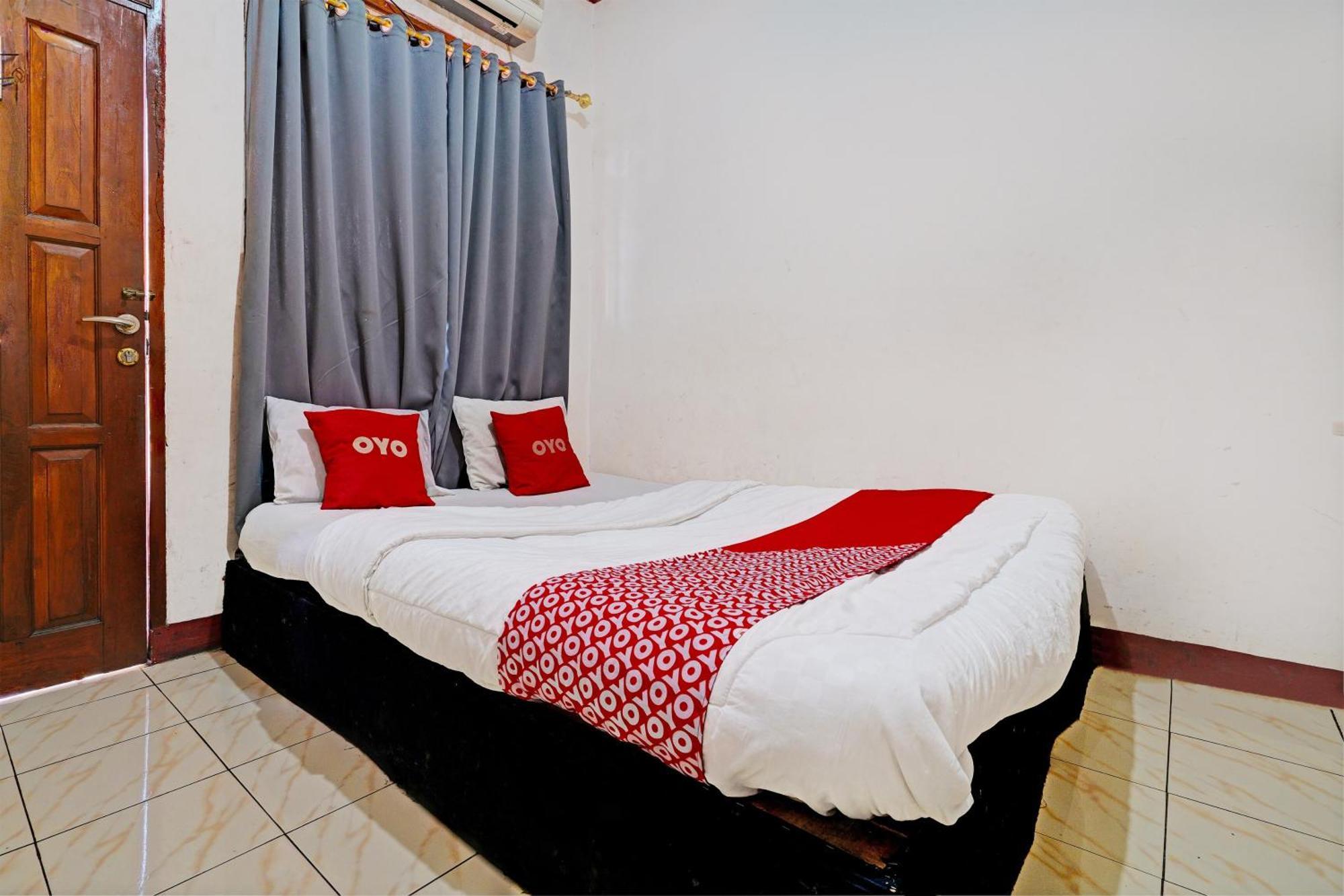 Hotel Oyo 93224 Fj