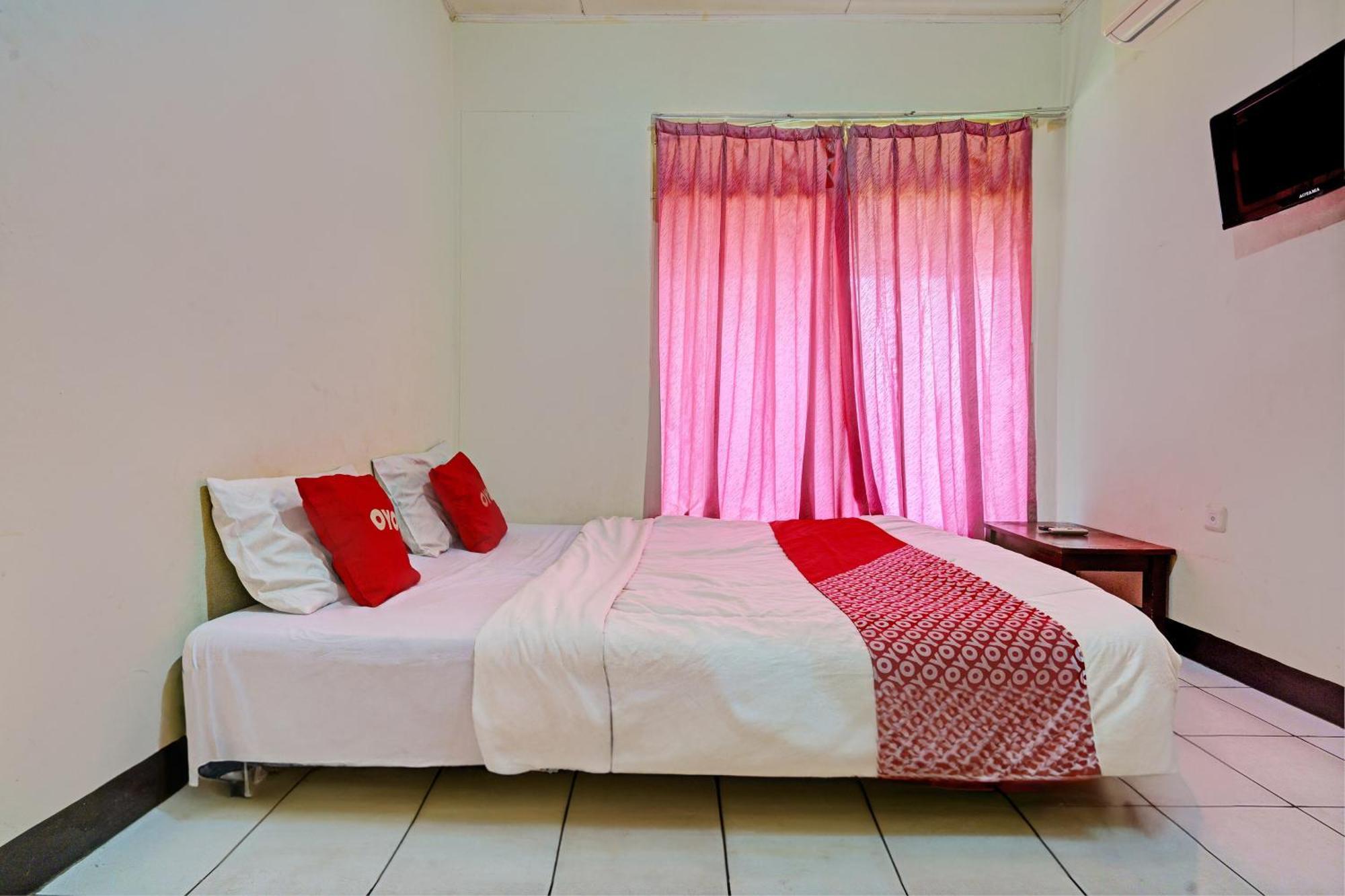 Oyo 93224 Fj Hotel Sayang