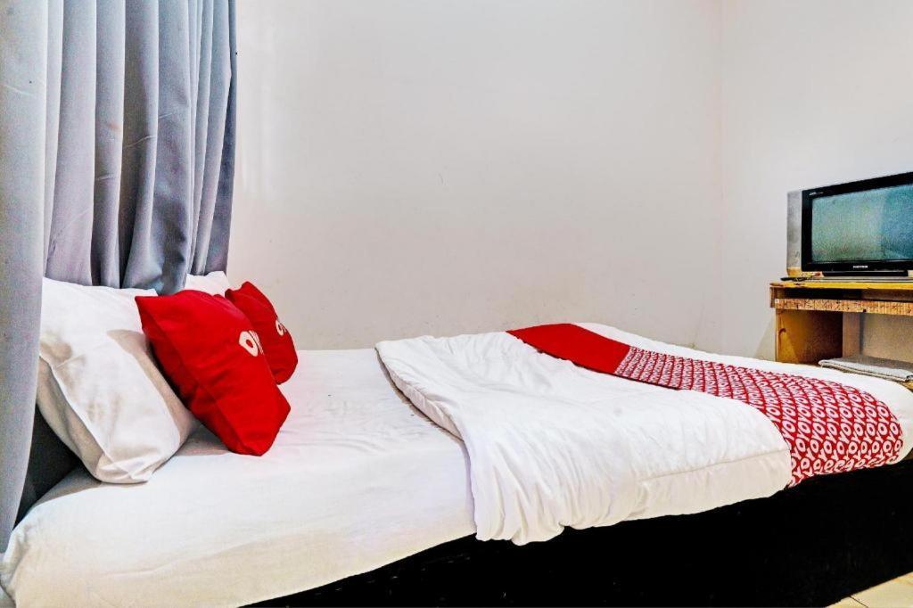 Hotel Oyo 93224 Fj Sayang